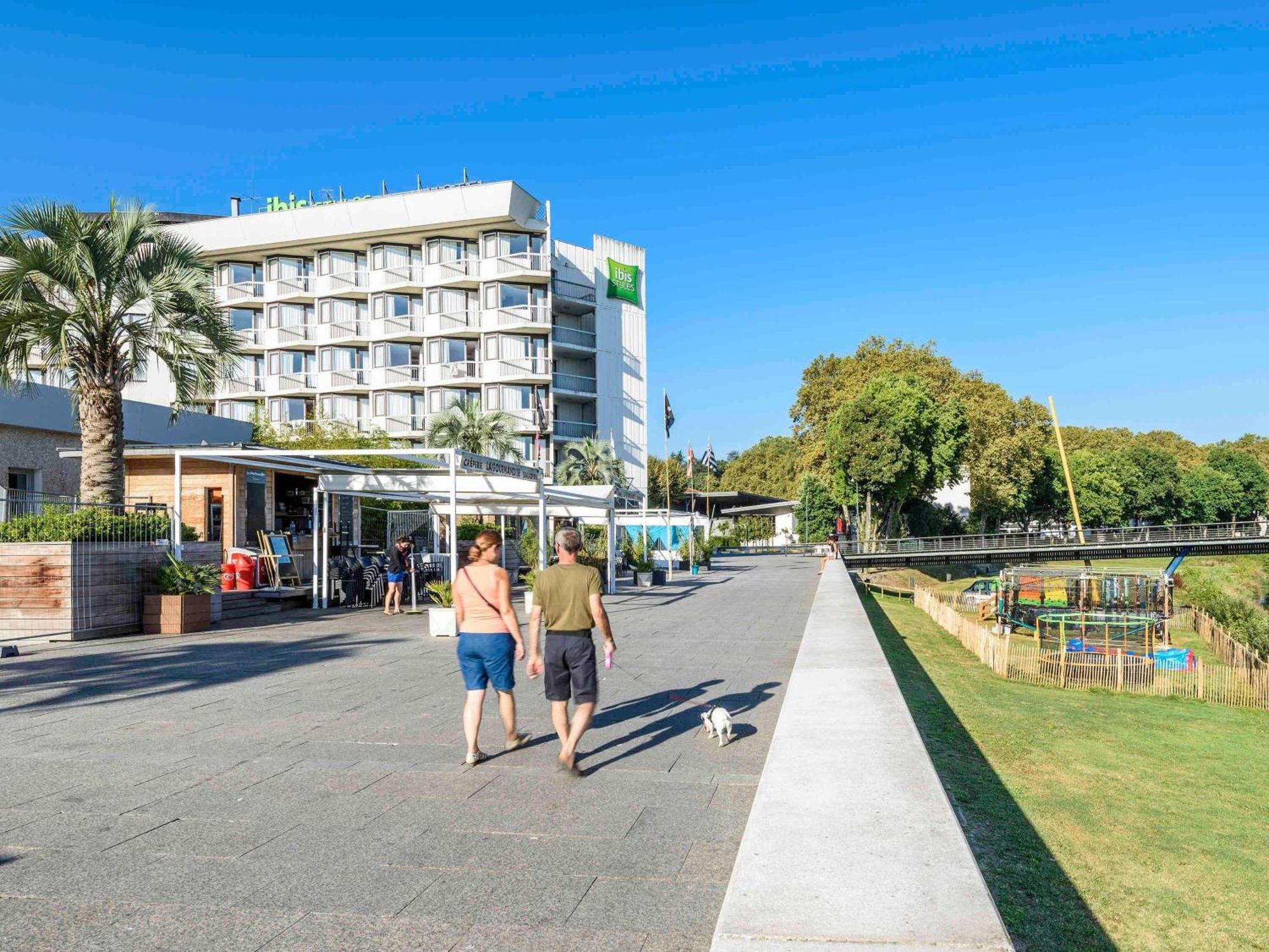 Hotel ibis styles Dax Miradour Exteriér fotografie
